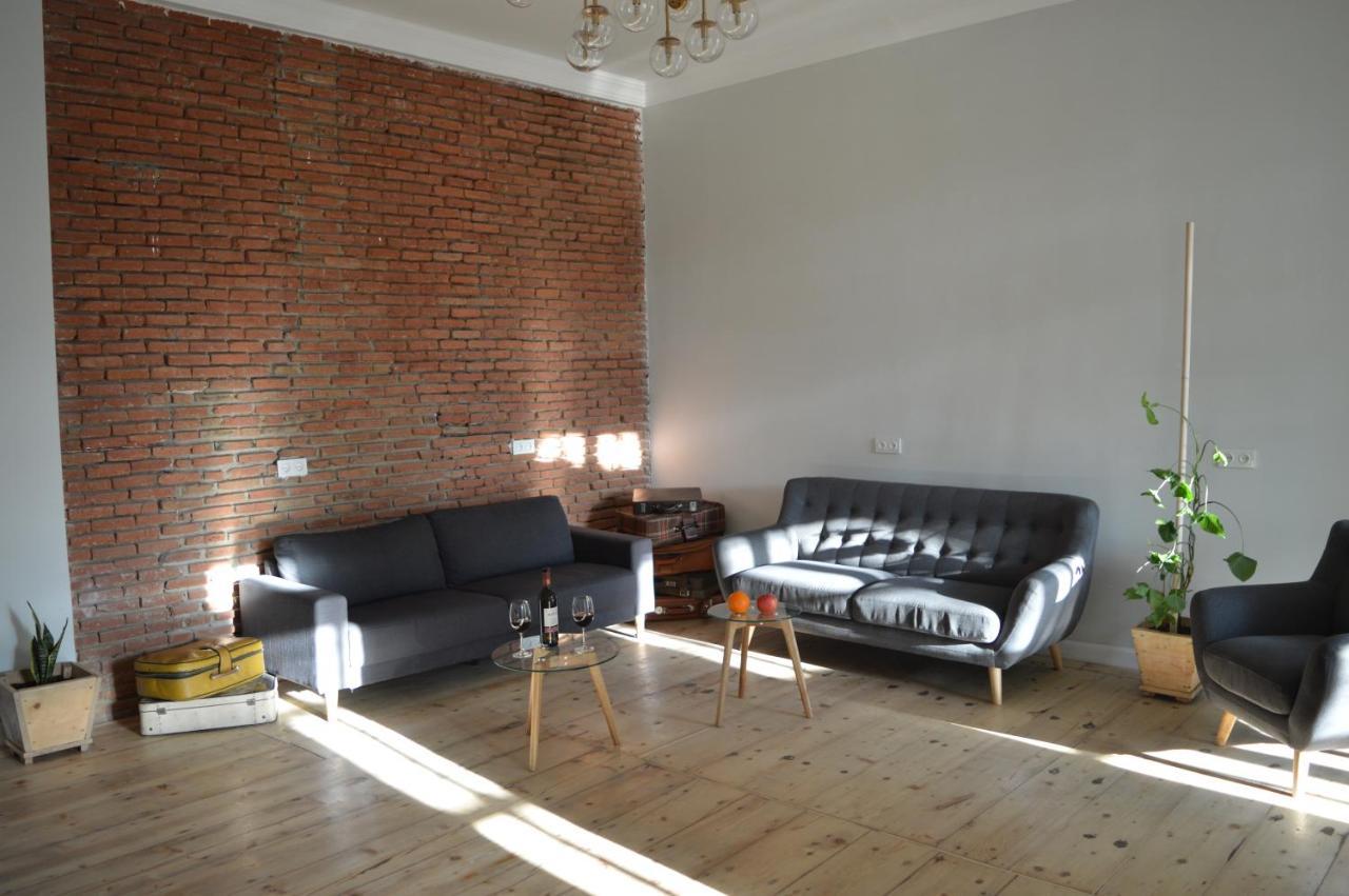 Woodmood Hostel Tbilisi Luaran gambar